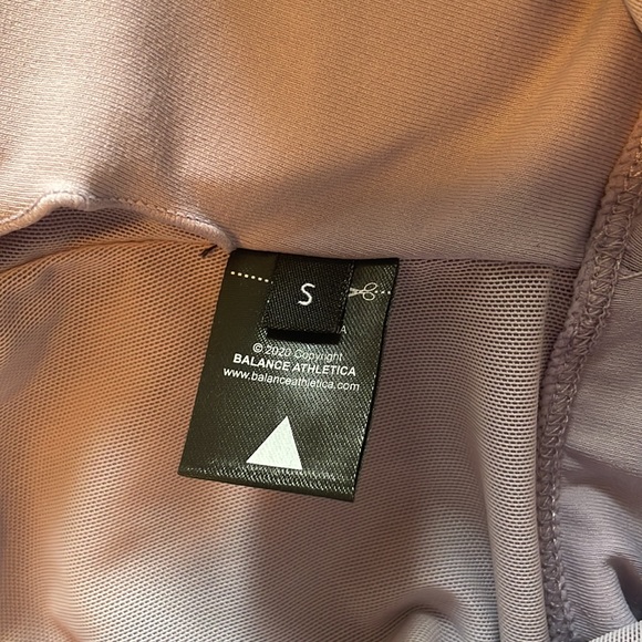 Balance athletica sports bra - Picture 5 of 10